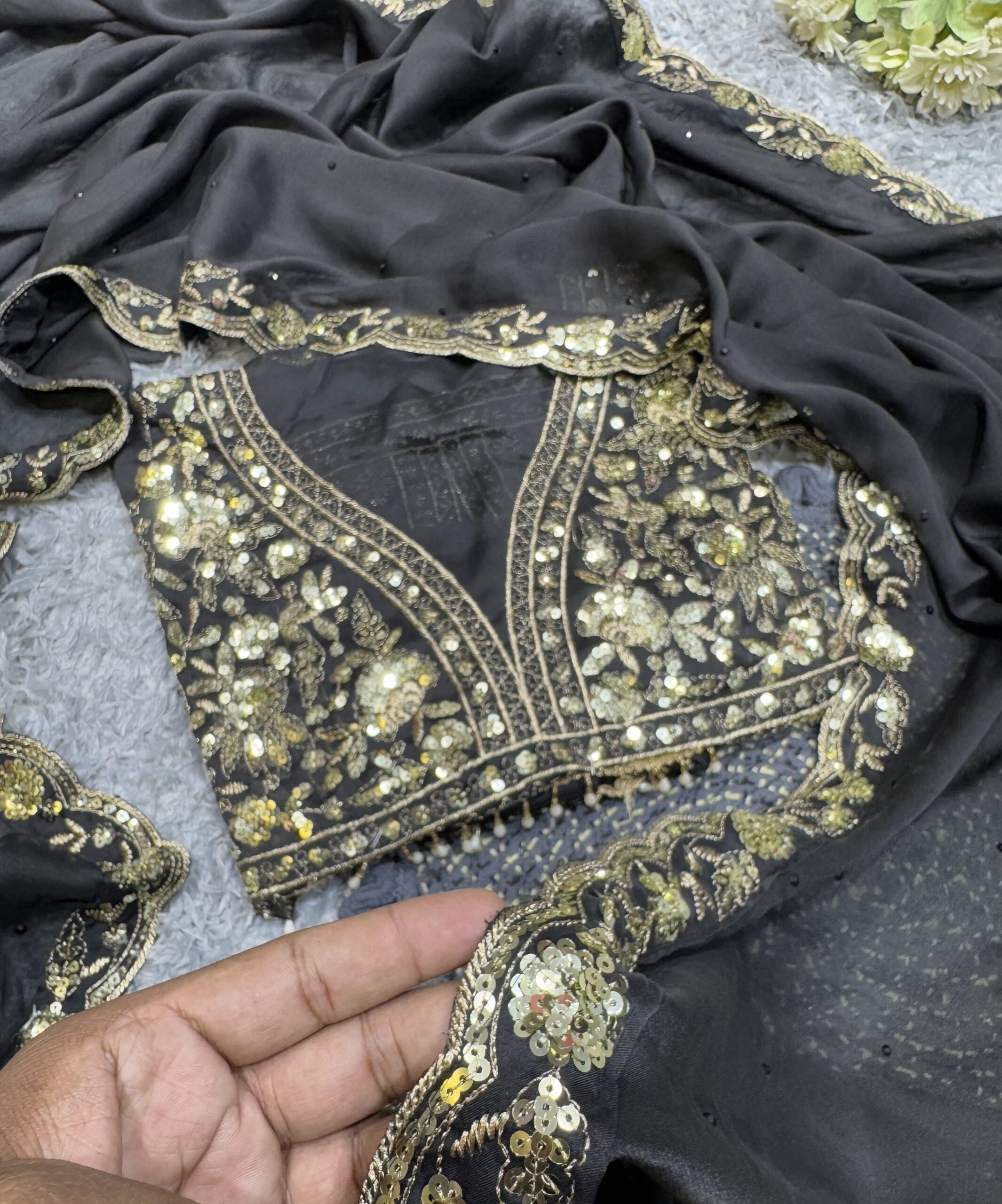 Women's Elegant Black Georgette/Chiffon Saree with Intricate Gold & Silver Embellished Border – Paired with Heavy Sequin & Zari Work Blouse for Festive & Wedding Wear - Image 6