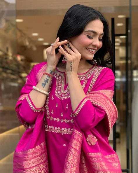 Embroidered Perfection ? Cotton Floral Dress with Stylish Prints (L) - Image 6